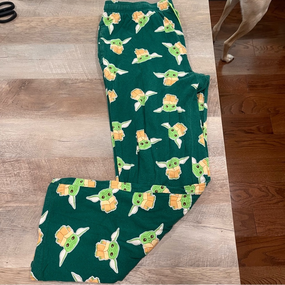 Star Wars Women’s Baby Yoda Pajama Pants Size Large